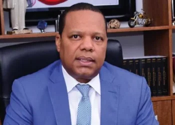 Director de ProConsumidor aclara alerta vigilancia por uso pasta dental Colgate Total 50g