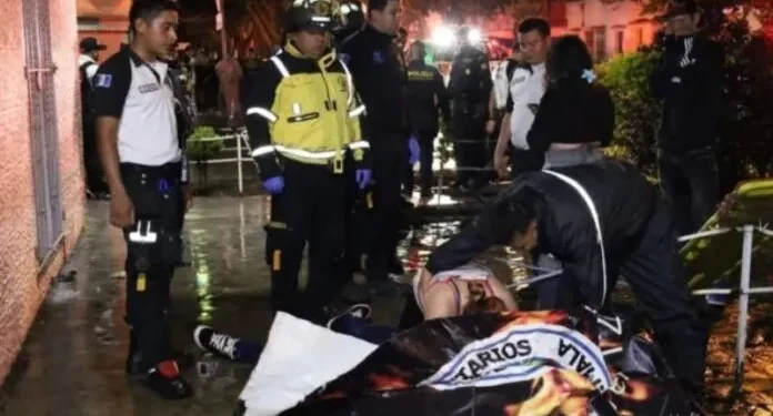 Ataque armado de pandillas en funeral deja siete muertos en Guatemala