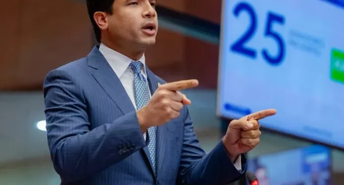 Senadores rechazan vistas públicas para proyecto de Contrataciones Públicas