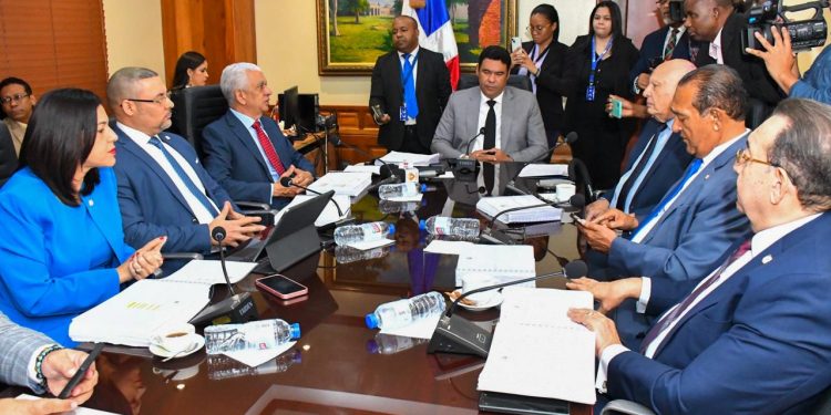 Comisión Especial del Senado concluye análisis proyecto de ley que modifica Código de Trabajo