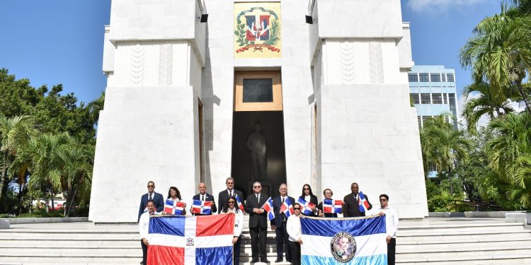 Duartianos tributan a Francisco del Rosario Sánchez en 164 aniversario de su fallecimiento