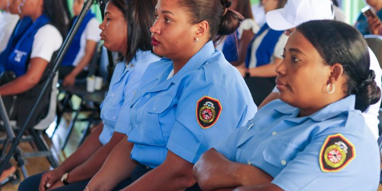 Jóvenes de Yamasá reciben certificación del CTC: un paso firme hacia el futuro