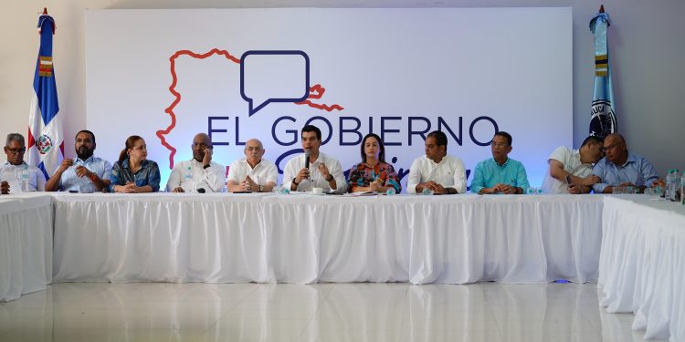 Wellington Arnaud encabeza "El Gobierno en las Provincias" en Valverde