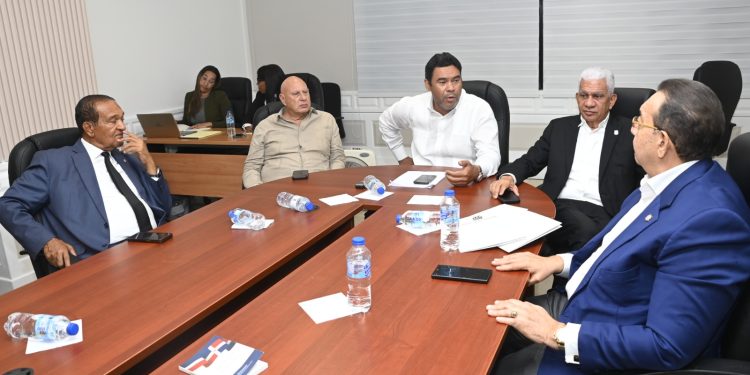 Comisión Especial que estudia Código de Trabajo finaliza análisis de pieza; presentará informe en próxima sesión