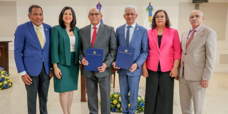 Senado e INFOTEP formalizan acuerdo para robustecer la formación institucional