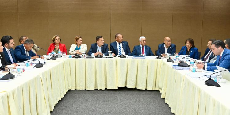 Comisión Especial que estudia el Código Penal concluye análisis y anuncia presentará informe favorable en la próxima sesión