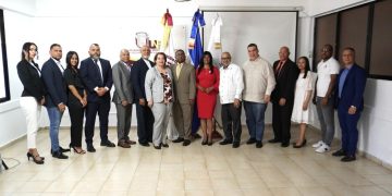 MESCyT presenta plan de innovación al 2030 con centros de excelencia y competencia nacional de matemáticas