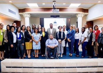 Colaboradores del Ministerio de Presidencia reciben capacitación del Conadis sobre el trato digno a personas con discapacidad