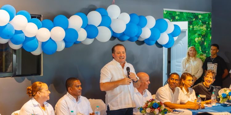 PRM juramenta a Tony Peña director del Distrito Municipal de La Isabela Histórica