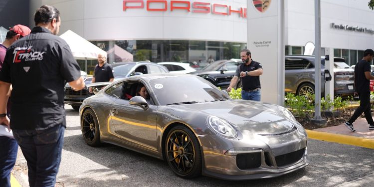 Récord de participantes durante el Family Rally 2025 en Porsche Center Santo Domingo