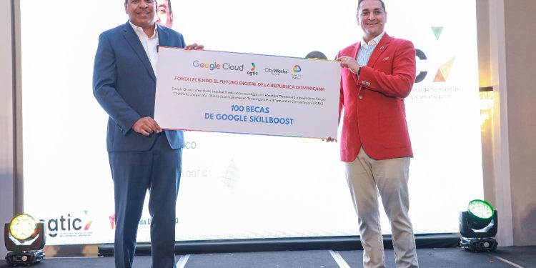 OGTIC canaliza 100 becas de capacitación tecnológica para instituciones públicas