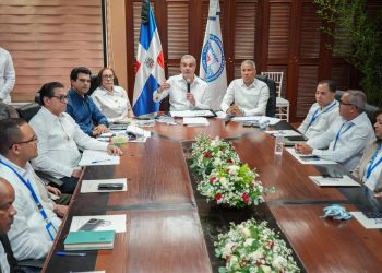 Presidente Abinader destaca inversión de INAPA en Santiago