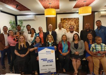 Juramentan directiva Rotary Club Santo Domingo Quisqueya