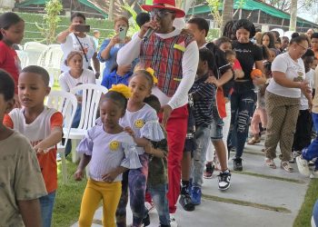 Fundación Mamá Nina celebra jornada solidaria beneficiando a más de 1000 niños en La Vega