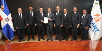 Expresidentes del colegio de abogados (CARD) respaldan a Milton Morrison y su gestión frente al INTRANT