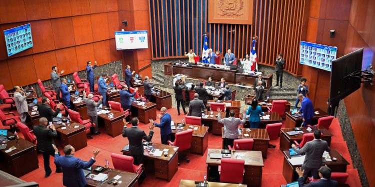 Senado aprueba en segunda lectura con modificaciones proyecto que modifica el Código de Trabajo