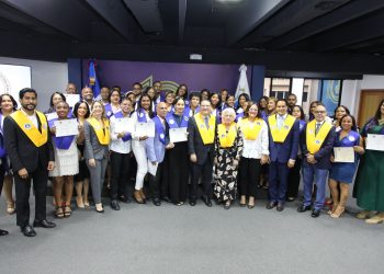 Más de 1,500 militantes del PRM han recibido formación en su escuela política