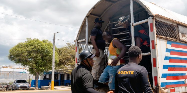 La DGM deporta 1,289 y detienen otros 1,186 inmigrantes
