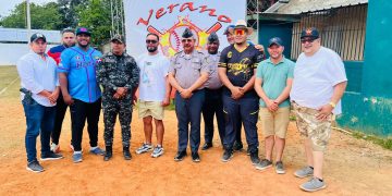 Subdirector de la Policía Nacional realiza visita de honor a la Copa Verano Ardiente Jarabacoa 2025