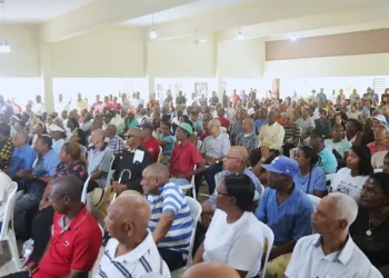 Más de 600 pensionados reciben asistencia médica en Santo Domingo Este