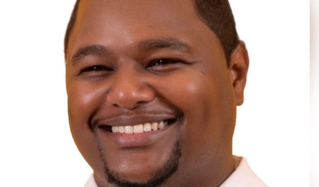 Regidor Pedro Batista cuestiona gestión de Francisco Peña como alcalde SDO