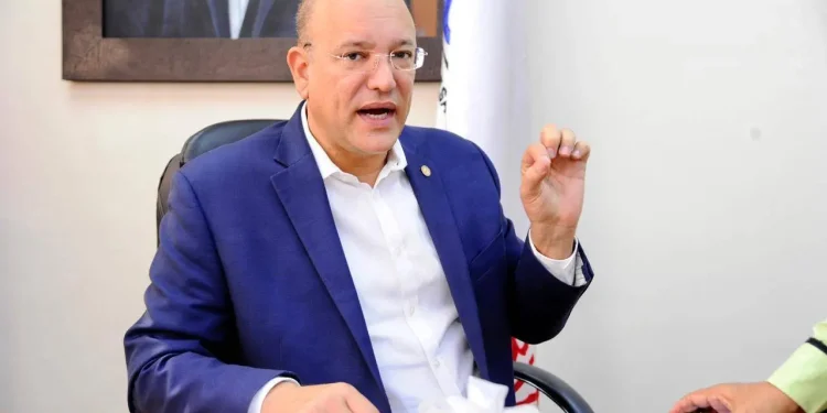 Ulises Rodríguez resalta seguridad y limpieza de Santiago; dice es ciudad más segura del país