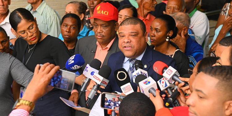 Diputado del PRD propone inclusión automática de adultos mayores vulnerables en pensiones solidarias