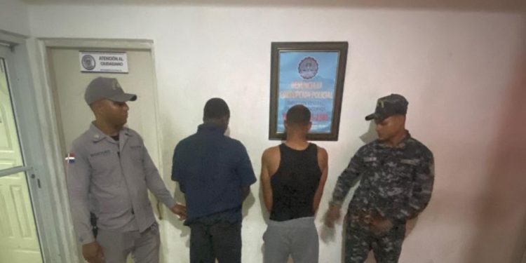 Policía recupera tres motocicletas robadas y ocupa nueve sin documentos durante operativos en La Victoria, SDN