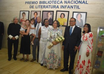 En la entrega Premio Biblioteca Nacional de Literatura Infantil 2025