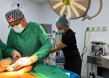 SISARIL da visto bueno para incluir cirugías reducción de mamas a mujeres con seguro médico