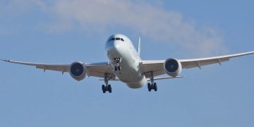 Irán anuncia la reapertura de su espacio aéreo tras la guerra con Israel