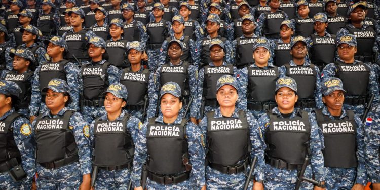 Policía Nacional despliega 2,436 nuevos agentes para pasantías en las direcciones regionales