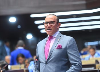 Aprueban nueva Ley Orgánica de Contrataciones Públicas, impulsada por Frank Ramírez
