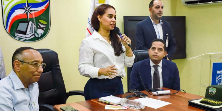 Alcaldesa de SDN anuncia medidas para evitar caos vehicular por suspensión del Metro