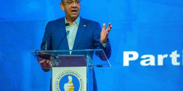 Deligne asegura el momento es para fortalecer al gobierno y defender sus logros