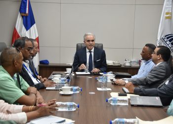 APMAE respalda acciones del MINERD para preparativos de año escolar y gestión de cupos