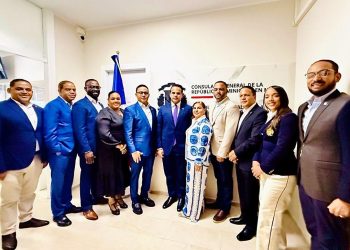 Diputados abordan diferentes temas con embajador ante la Santa Sede y cónsul general de Milano