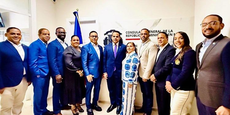 Diputados abordan diferentes temas con embajador ante la Santa Sede y cónsul general de Milano