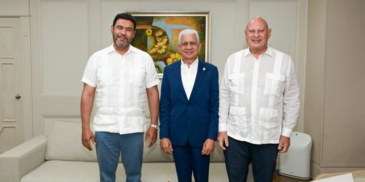 Presidente del Senado dice estar dispuesto a buscar consenso entre sectores vinculantes al Código Laboral