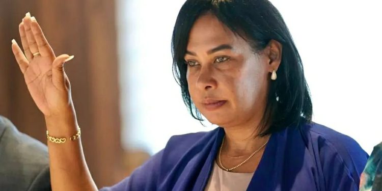 Alcaldesa del PRM Sandra Peña interpone querella contra presidente de la Sala Capitular; solicita prisión preventiva  e indemnización