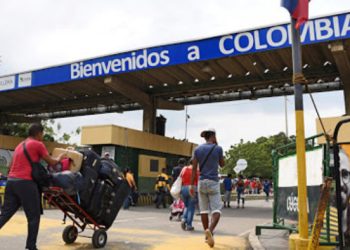 Venezuela y Colombia firman memorando para crear primera zona económica binacional