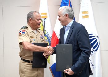 Gobierno producirá 150 mil butacas escolares para el año 2025–2026