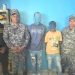 Policía apresa a dos hombres con arma de fuego ilegal y presuntas sustancias narcóticas en Cabral, Barahona