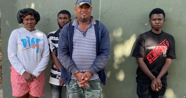Ejército detecta e intercepta motocicleta con tres haitianos indocumentados en Dajabón