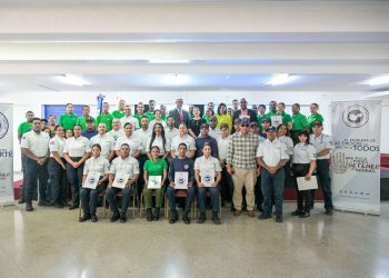 Entregan certificados a Policías Municipales que participaron en el taller sobre Sustancias Psicoactivas