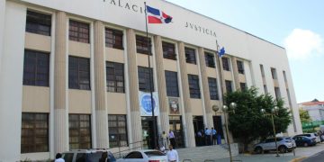 Condenan a un empresario español por violencia económica