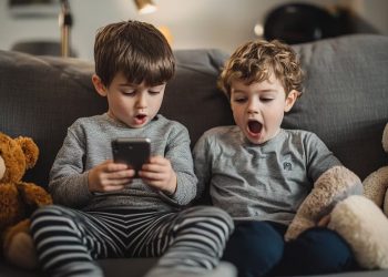 Acceso temprano a teléfonos inteligentes se asocia con mayor riesgo de malestar emocional