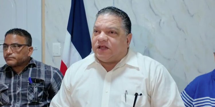 Mario Díaz recuerda a legisladores que la sentencia del Tribunal Constitucional seguirá vigente tras el cierre de la actual legislatura