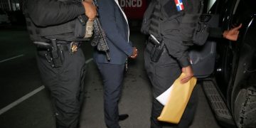 Capturan y extraditan a EE.UU. a dominicano entre los 10 fugitivos más buscados