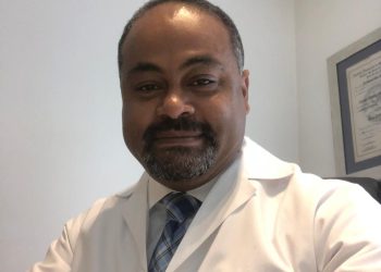 Corte de apelación anula sentencia en contra el doctor Asmín Aquino 